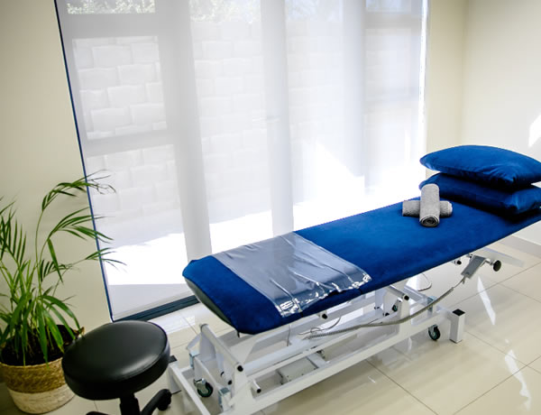 stacey claase physiotherapy and pilates equipment